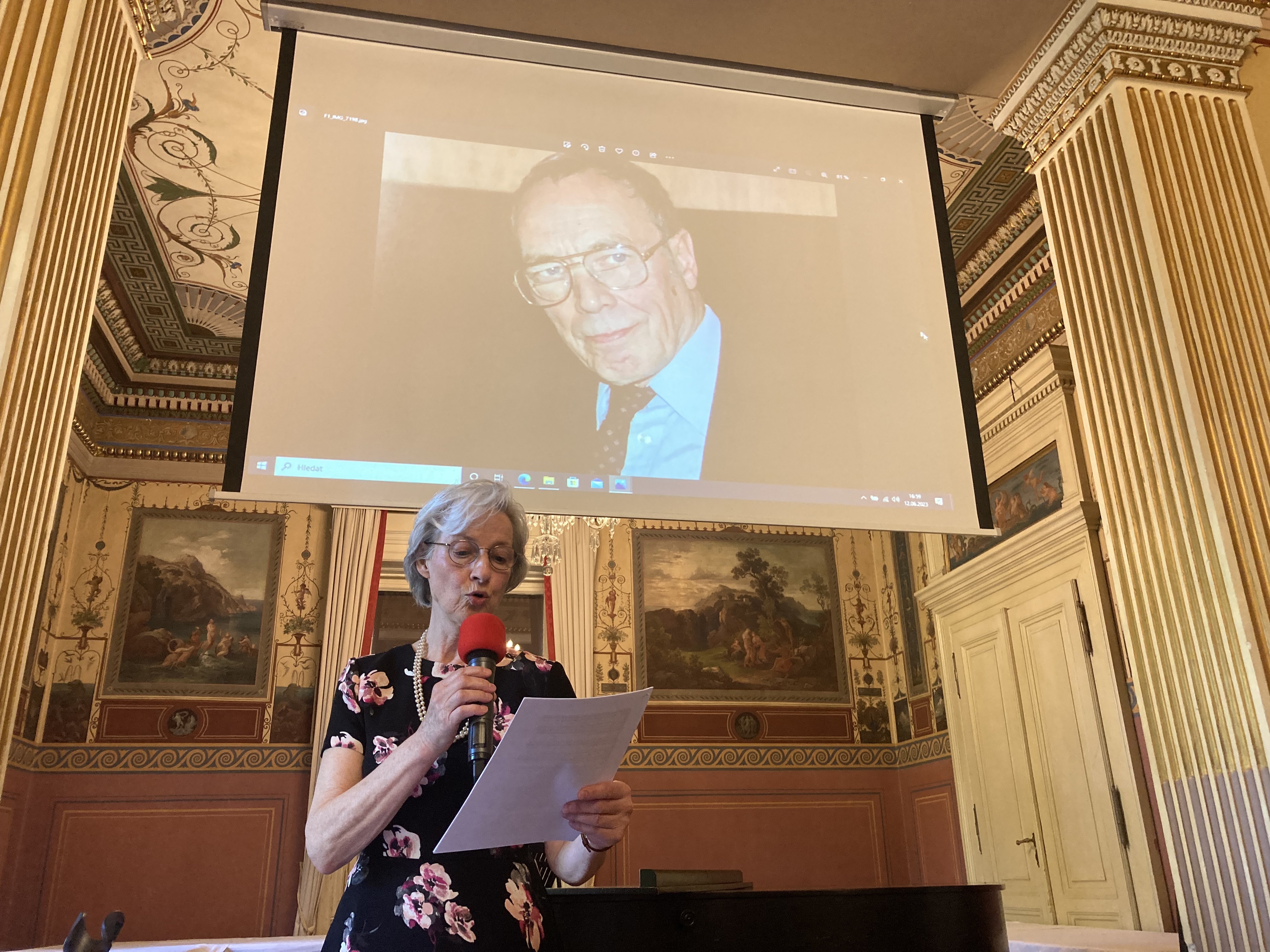 Prof. Magdalena Hauner (manželka) Prof. Magdalena Hauner (manželka)